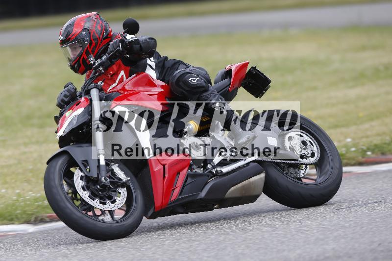 /19 26.05.2025 FREERIDE Training ADR/Gruppe B/1